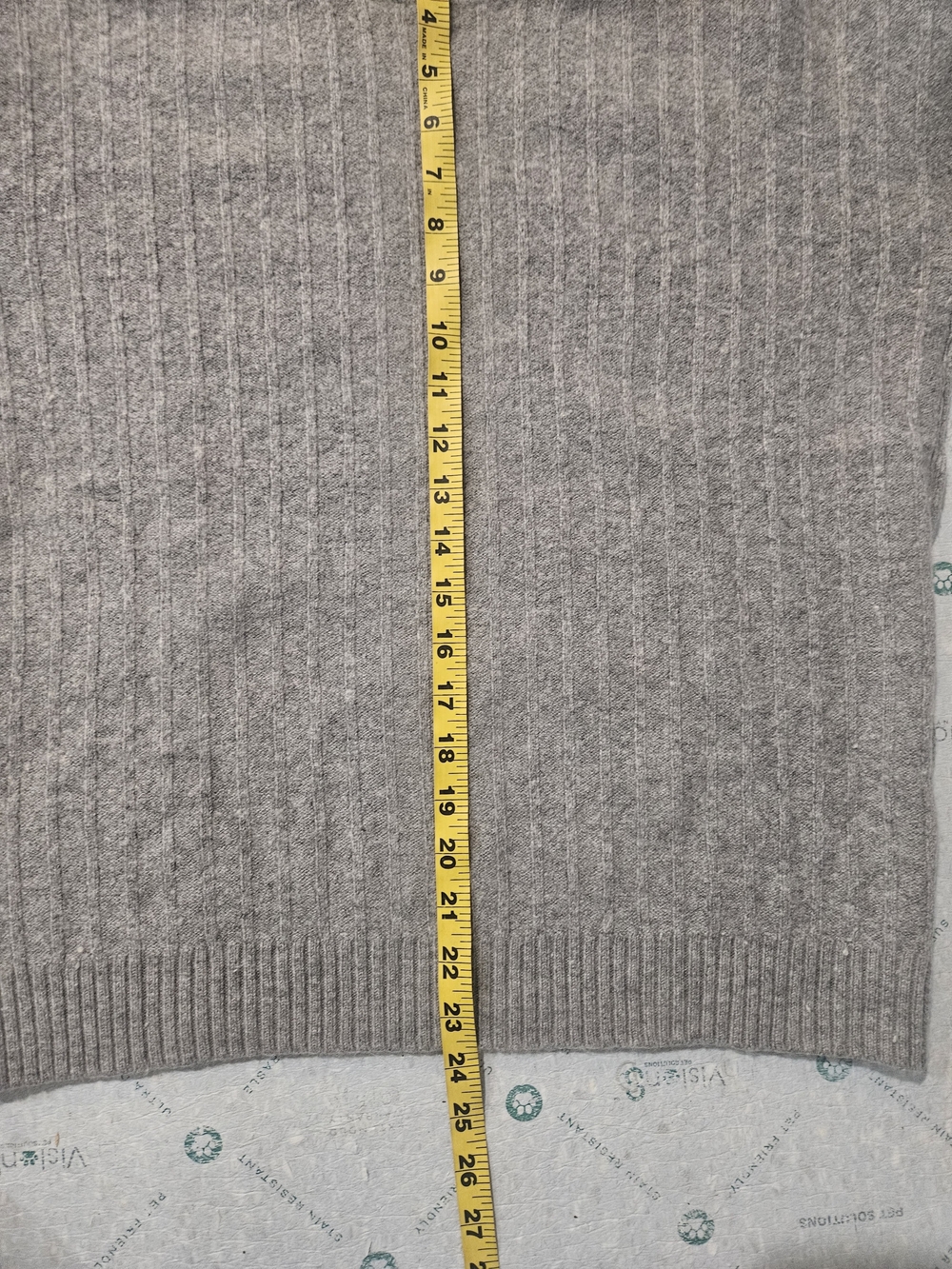 "Banana Republic Grey Sweater, Fine Merino Wool and Cashmere Blend, Size S - Picture 6 of 7